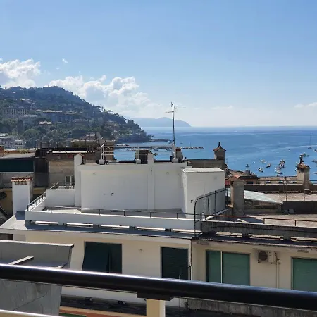 Seaview Rapallo's Heart Skyline Апартаменты *
