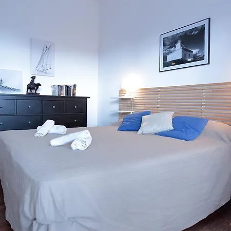 Seaview Rapallo's Heart Skyline アパート