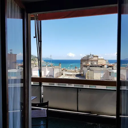 Seaview Rapallo's Heart Skyline Апартаменты