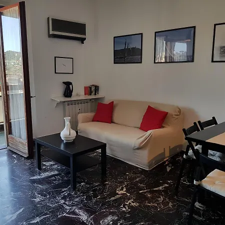 Seaview Rapallo's Heart Skyline * ラッパロ