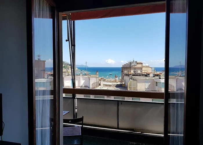 Seaview Rapallo's Heart Skyline Apartment